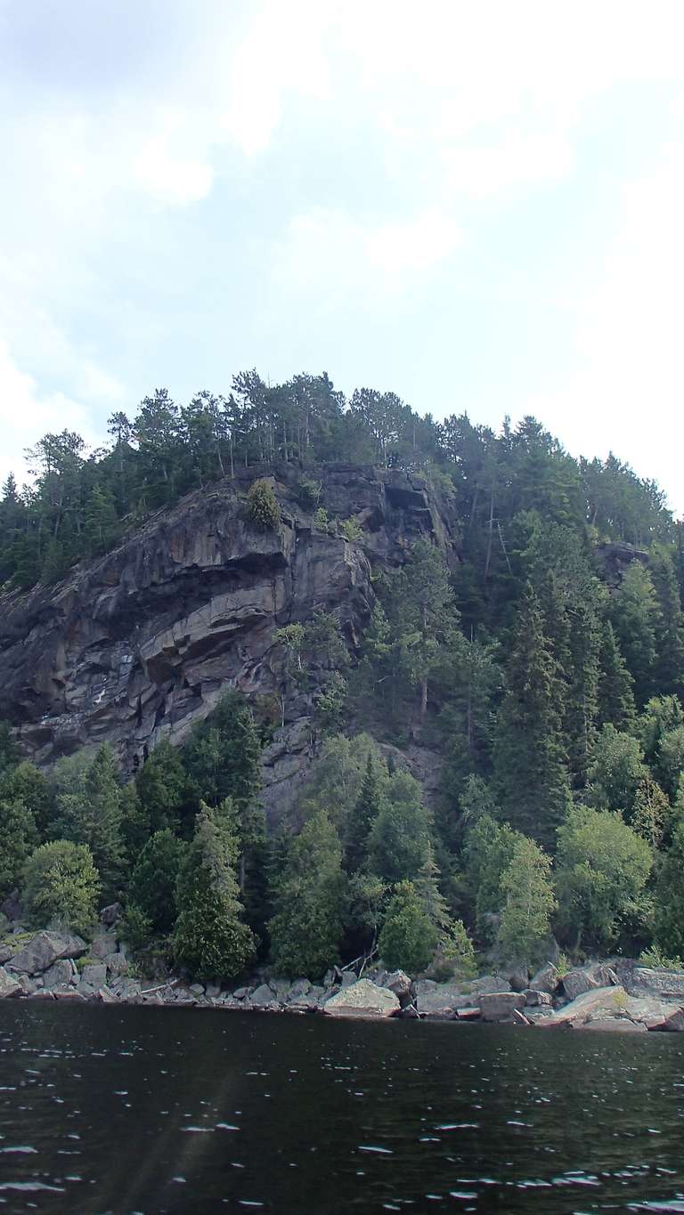 Cliffs on Hogan's Lake - Algonquin Park